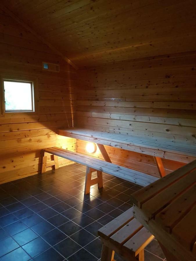 Lyngsalpan Cruise Lodge - Rodtinden Nord-Lenangen Екстер'єр фото