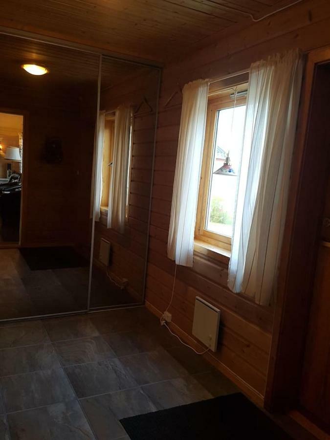 Lyngsalpan Cruise Lodge - Rodtinden Nord-Lenangen Екстер'єр фото